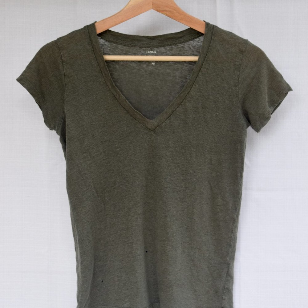 J. Crew green linen v-neck t-shirt